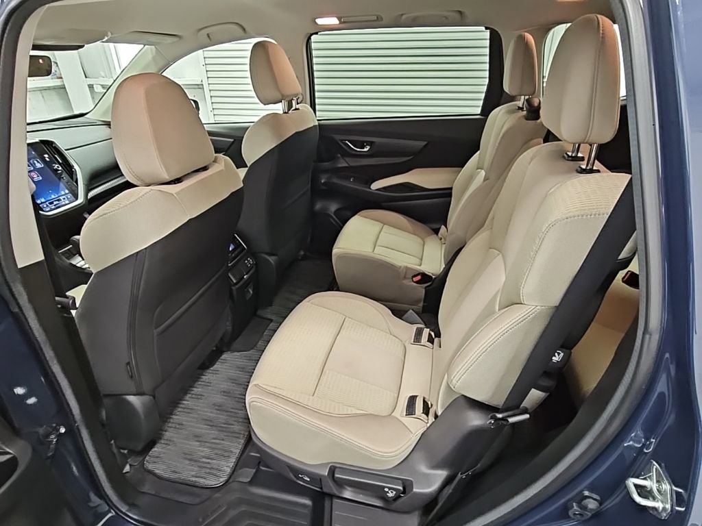 Used 2024 Subaru Ascent Premium w/ Convenience Package image 29