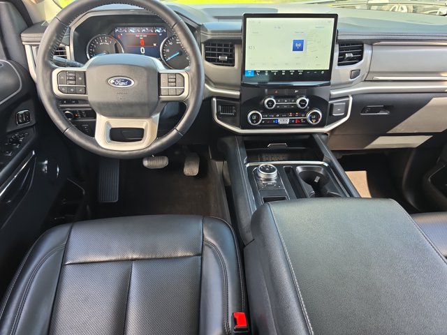 Used 2023 Ford Expedition Max XLT RWD image 14