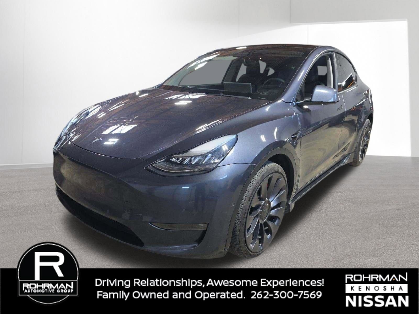 Used 2022 Tesla Model Y Long Range AWD/4WD image 1