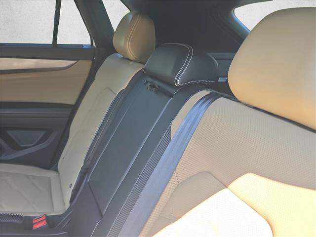Used 2024 Volkswagen Atlas Cross Sport SE w/ Panoramic Sunroof Package FWD image 21