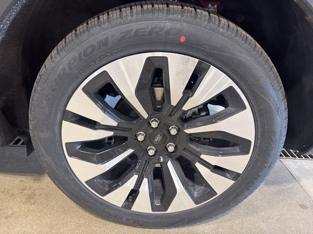 New 2026 Ford Explorer Platinum image 21