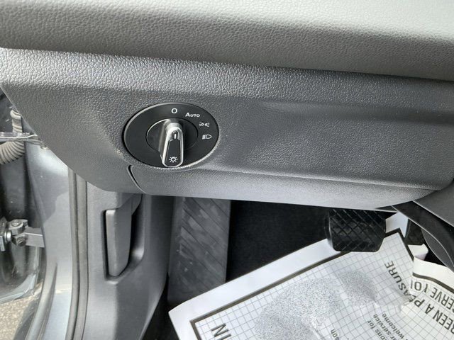 Used 2025 Volkswagen Jetta S image 19