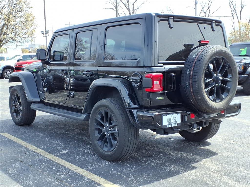 Used 2021 Jeep Wrangler Unlimited Sahara image 6