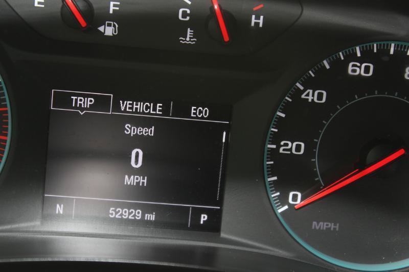 Used 2023 Chevrolet Traverse LT FWD image 24