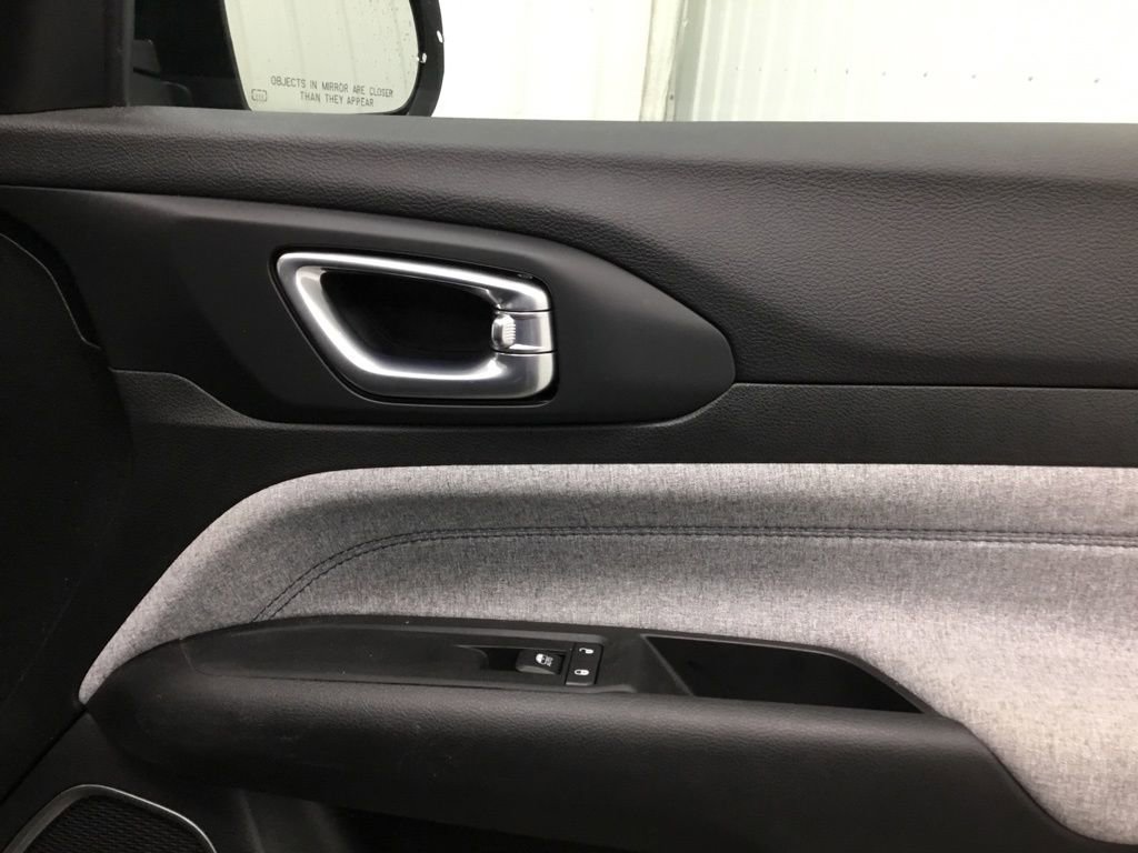 Used 2022 Jeep Compass Latitude w/ Convenience Group image 21