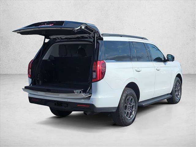Used 2025 Ford Expedition Active RWD image 6