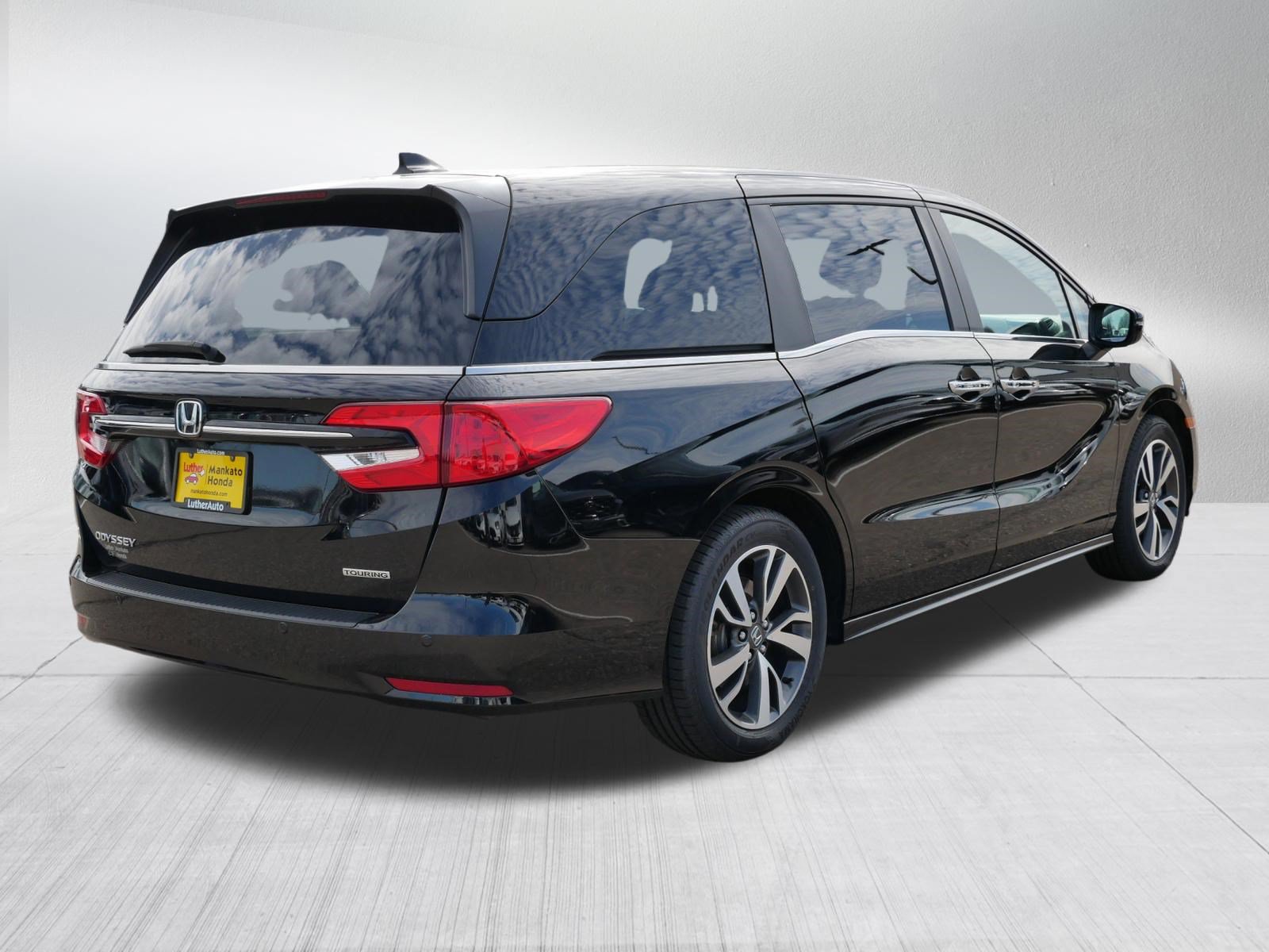 Used 2024 Honda Odyssey Touring image 7