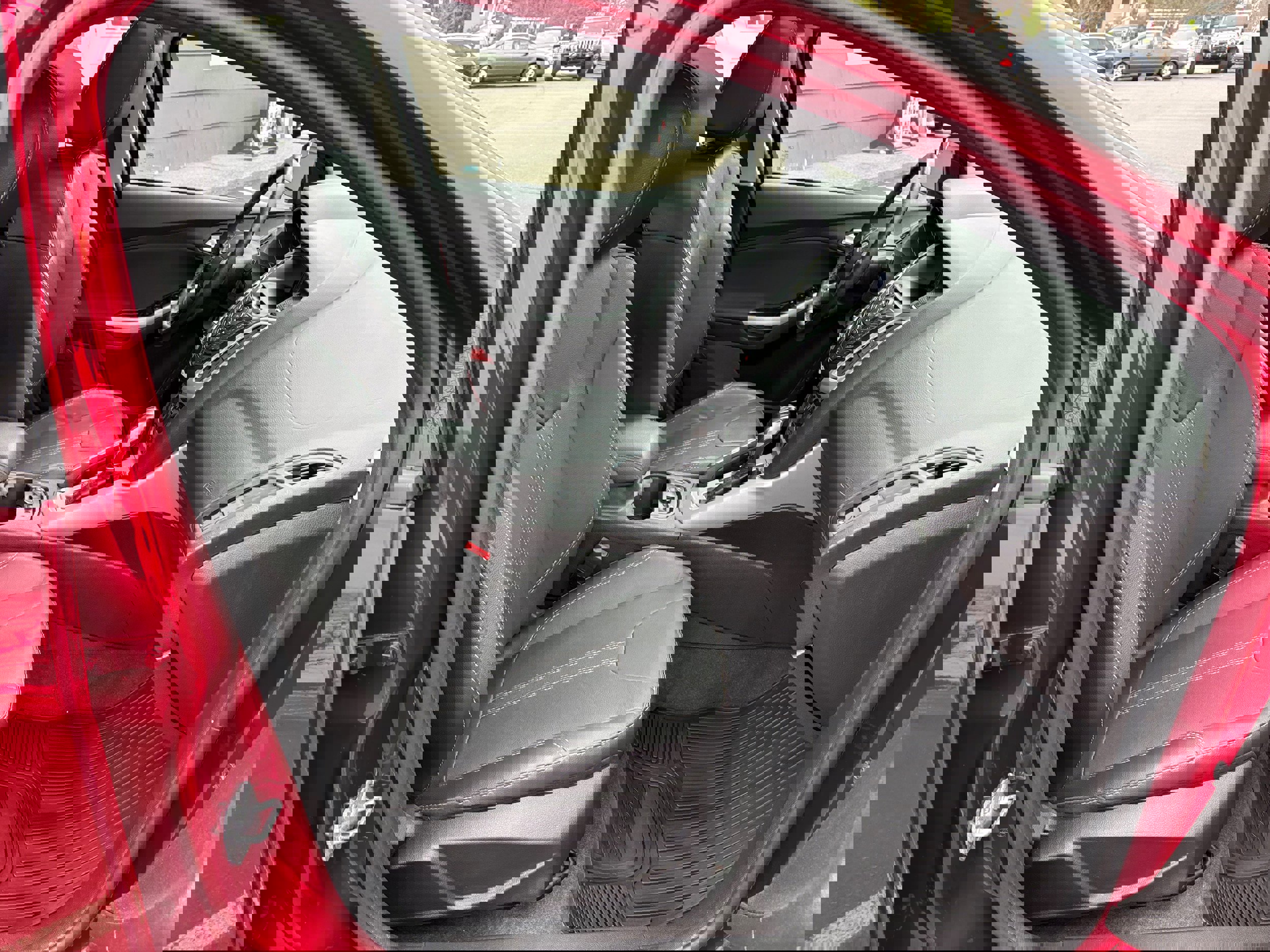 Used 2014 Ford Focus SE w/ Equipment Group 201A image 20