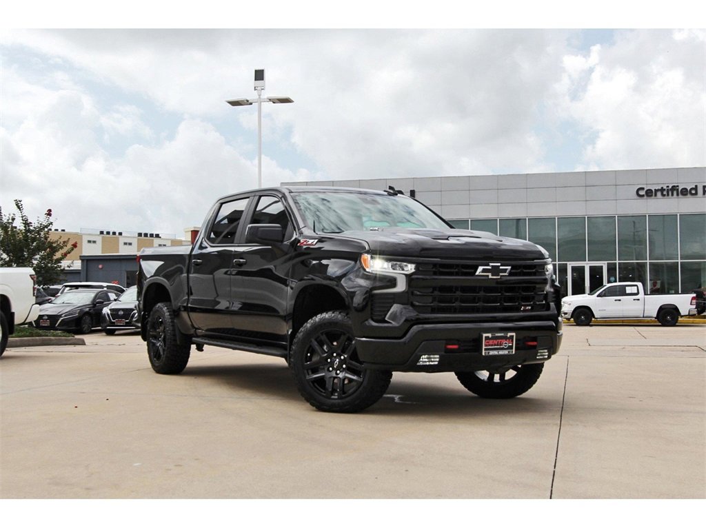Used 2024 Chevrolet Silverado 1500 LT Trail Boss w/ Convenience Package II