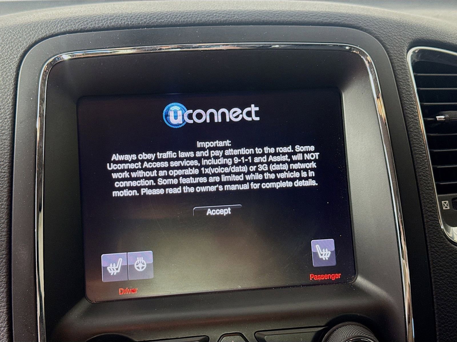 Used 2016 Dodge Durango Limited w/ Nav & Power Liftgate Group RWD image 13