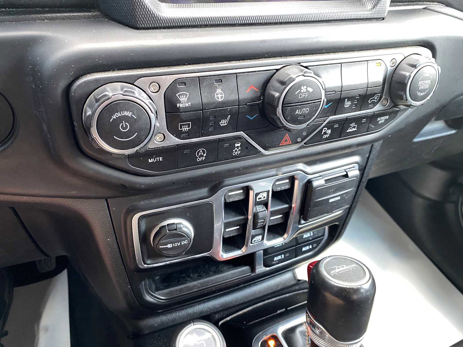 Used 2021 Jeep Gladiator Overland image 20