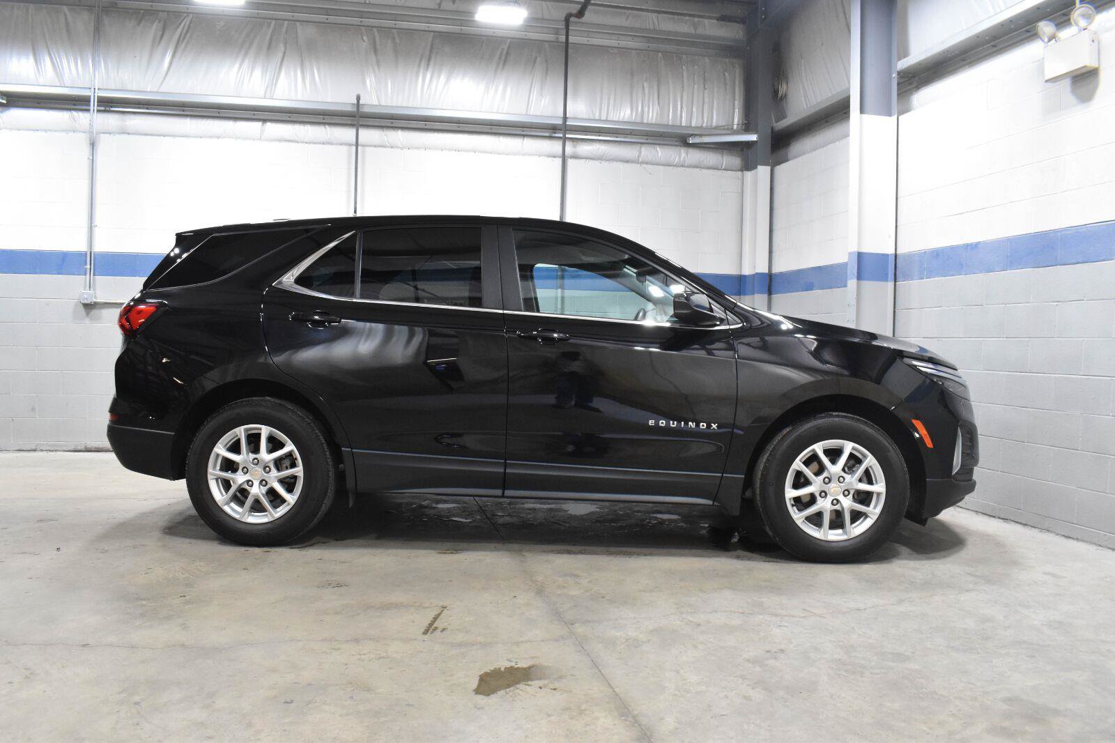 Used 2024 Chevrolet Equinox LT w/ LPO, Floor Liner Package FWD image 27