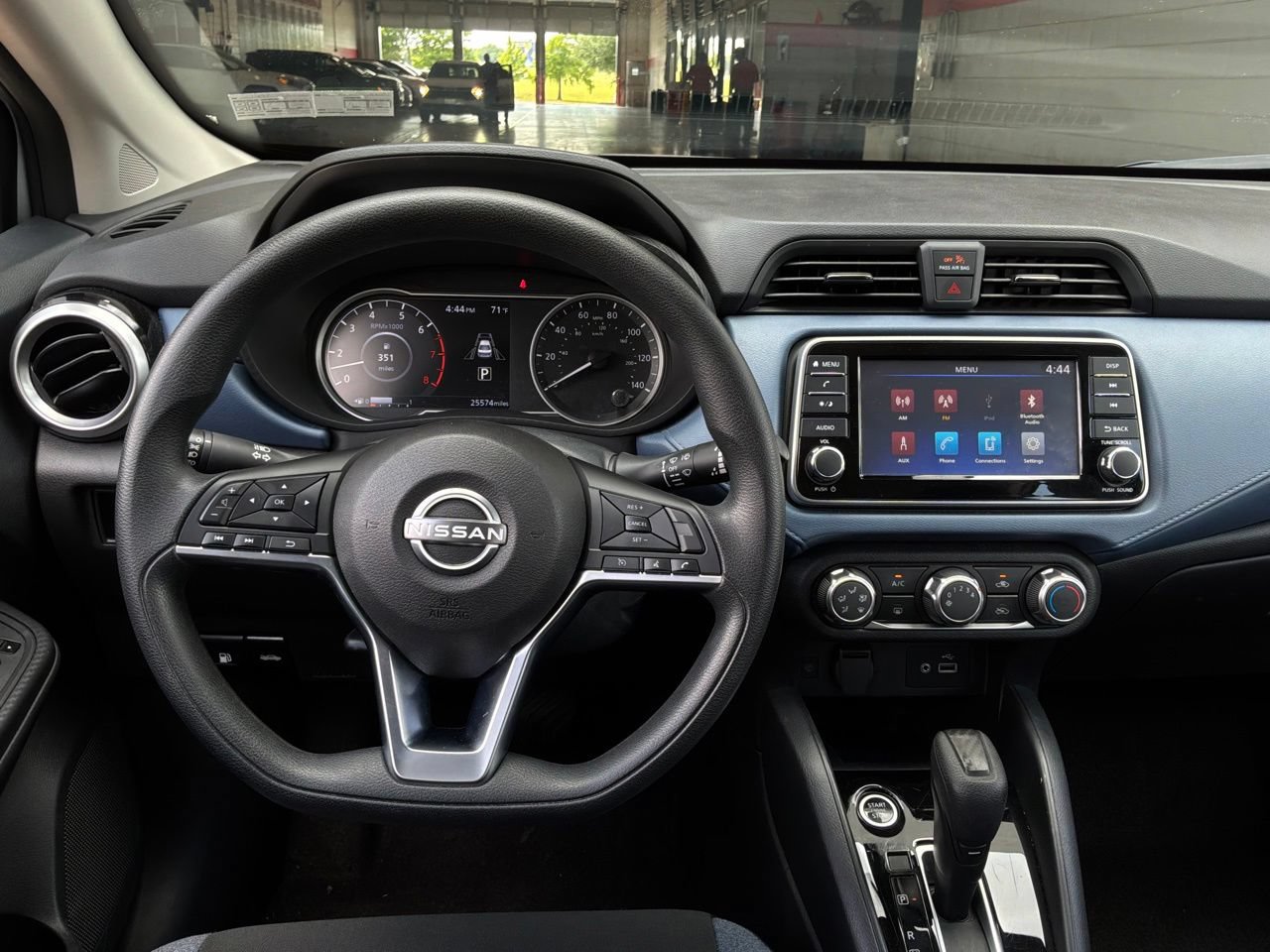 Used 2025 Nissan Versa SV FWD image 13