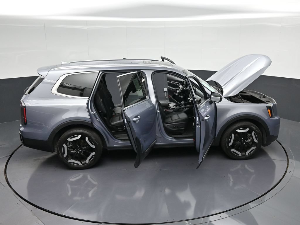 Used 2025 Kia Telluride EX FWD image 38