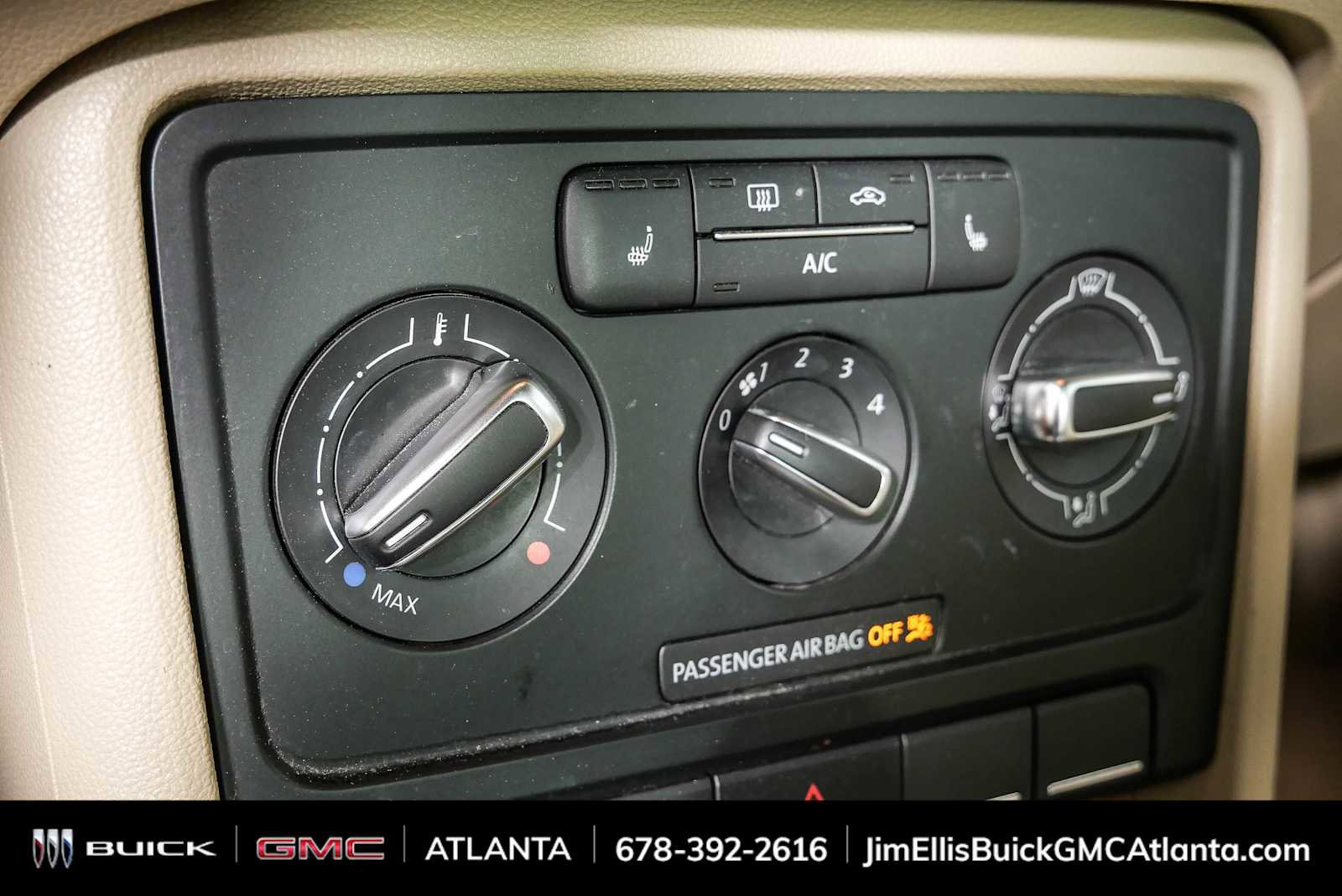 Used 2013 Volkswagen Beetle 2.0T FWD image 13