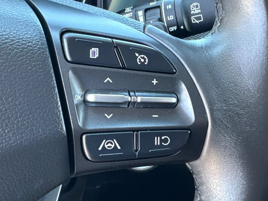Used 2023 Hyundai Kona SEL FWD image 30