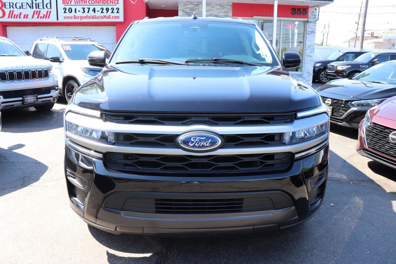 Used 2024 Ford Expedition XLT AWD/4WD image 8