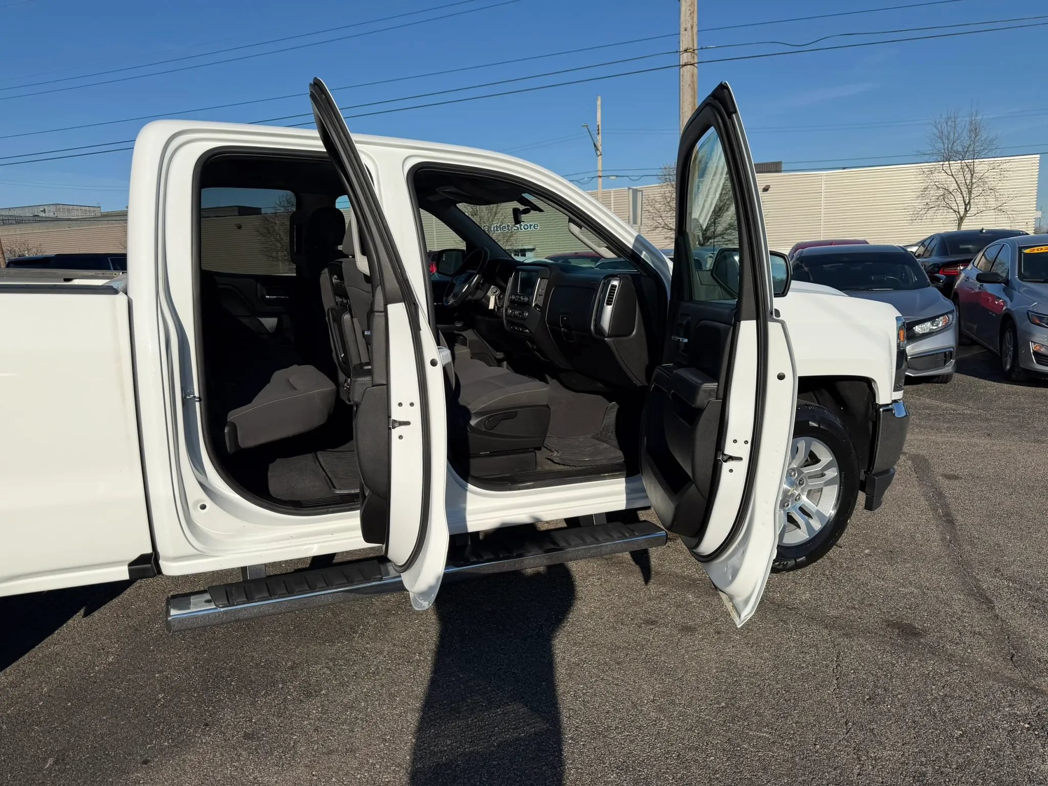 Used 2019 Chevrolet Silverado 1500 LT w/ All Star Edition AWD/4WD image 24