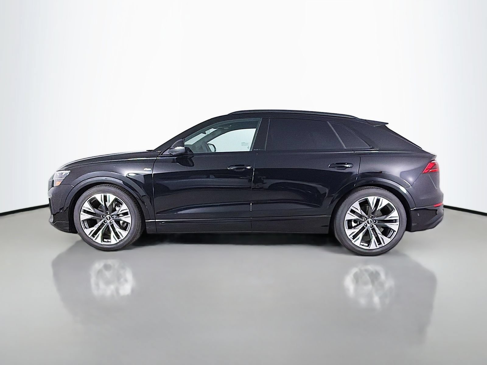 New 2026 Audi Q8 Premium Plus AWD/4WD image 4