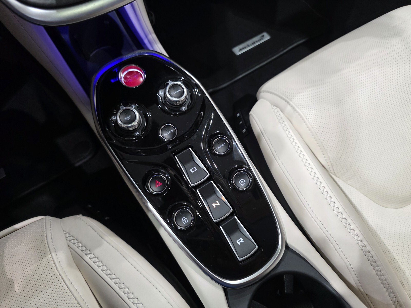 Used 2023 McLaren GT RWD image 15
