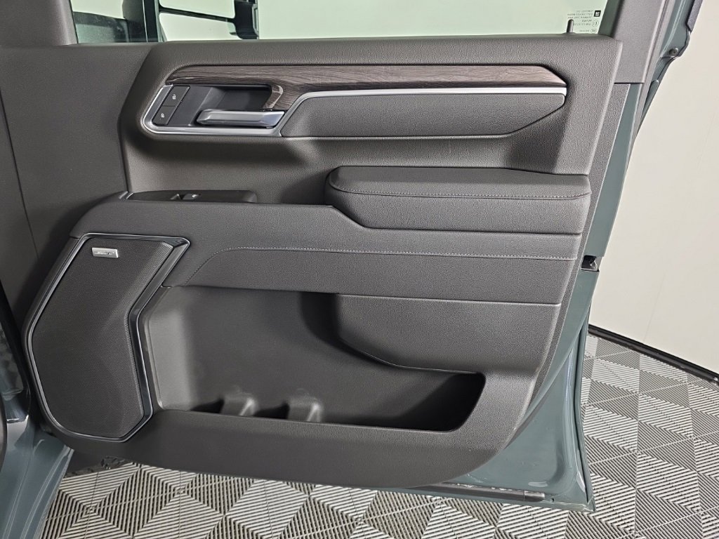 New 2026 Chevrolet Silverado 2500 LTZ w/ LTZ Convenience Package image 38