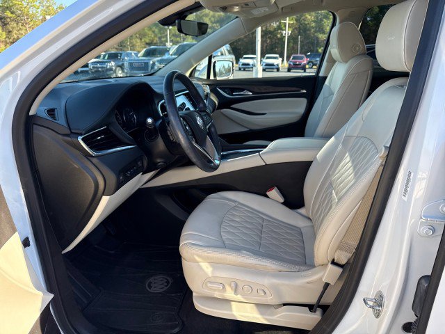 Used 2023 Buick Enclave Avenir image 23