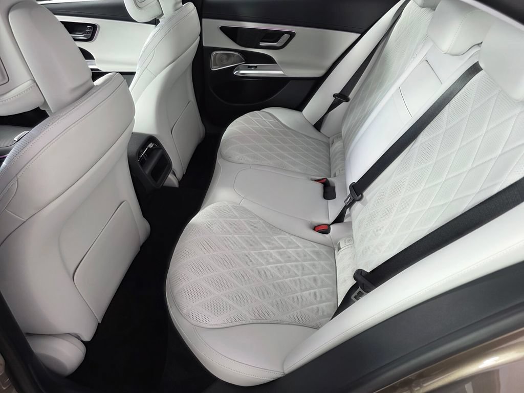 Certified 2025 Mercedes-Benz E 450 4MATIC Sedan image 14