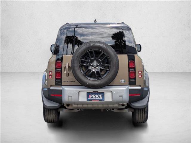 Used 2022 Land Rover Defender 110 S AWD/4WD image 7