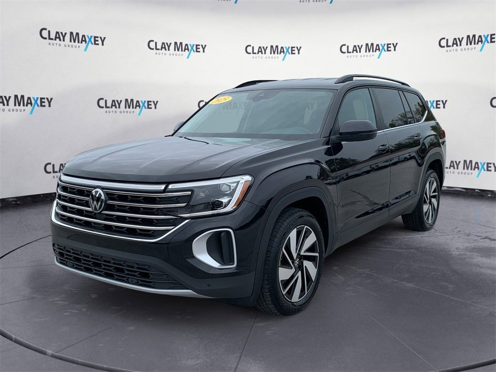 Used 2025 Volkswagen Atlas SE