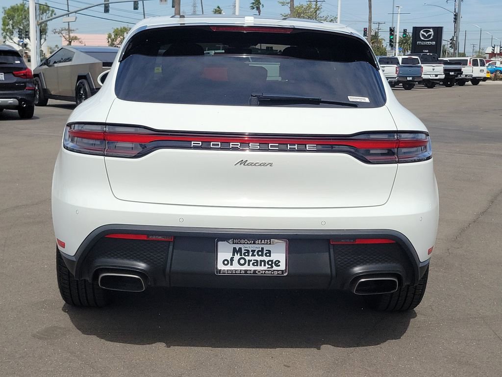 Used 2024 Porsche Macan AWD/4WD image 26