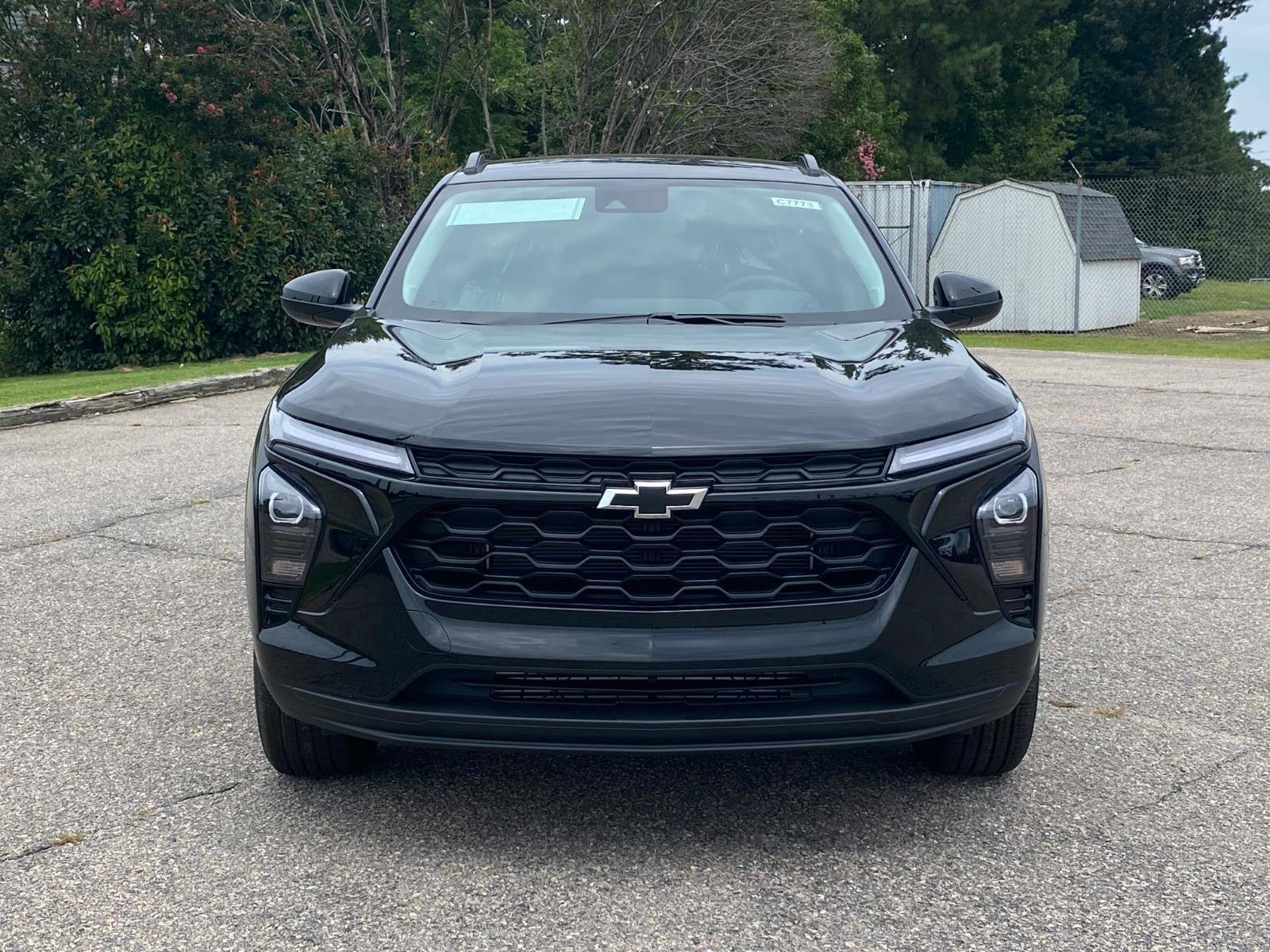 New 2026 Chevrolet Trax LT w/ Midnight Edition FWD image 6