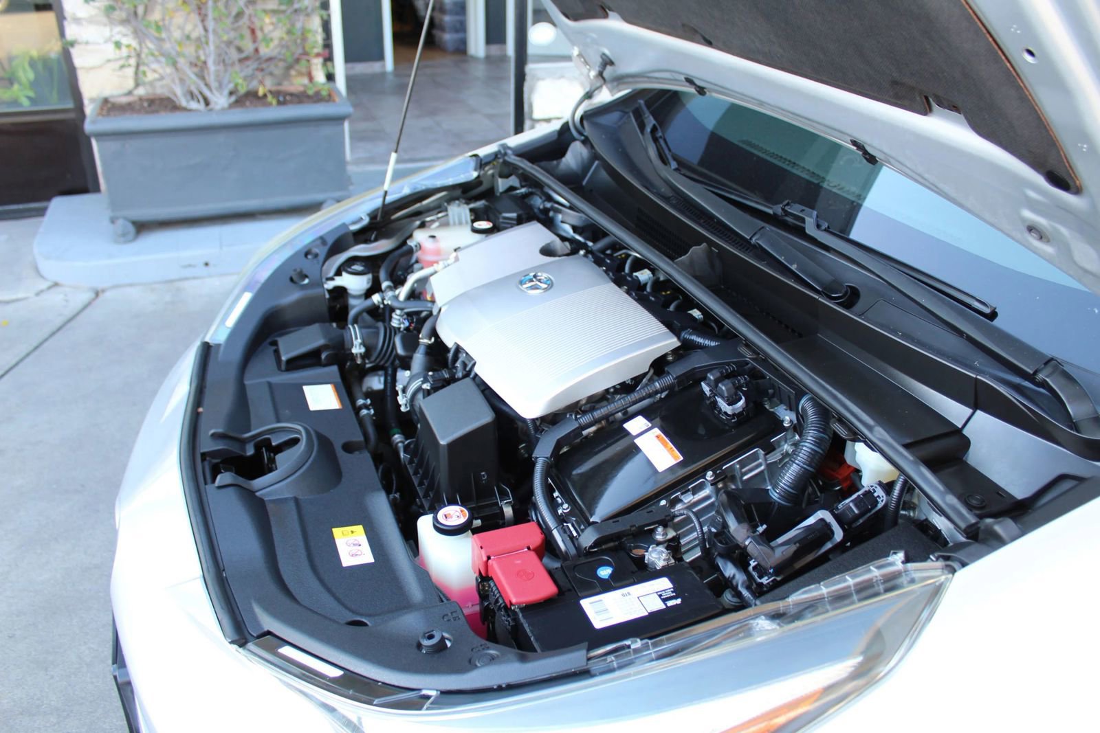 Used 2017 Toyota Prius Four FWD image 32