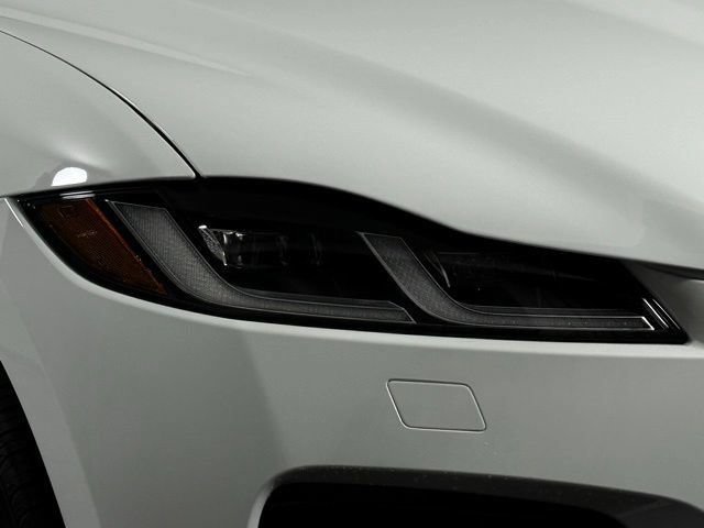 New 2026 Jaguar F-PACE R-Dynamic S AWD/4WD image 15