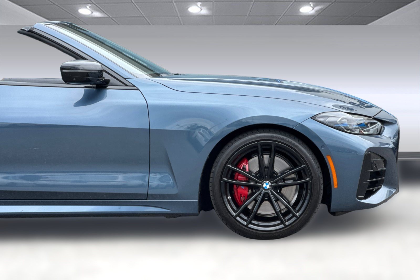 Used 2024 BMW M440i Convertible RWD image 35