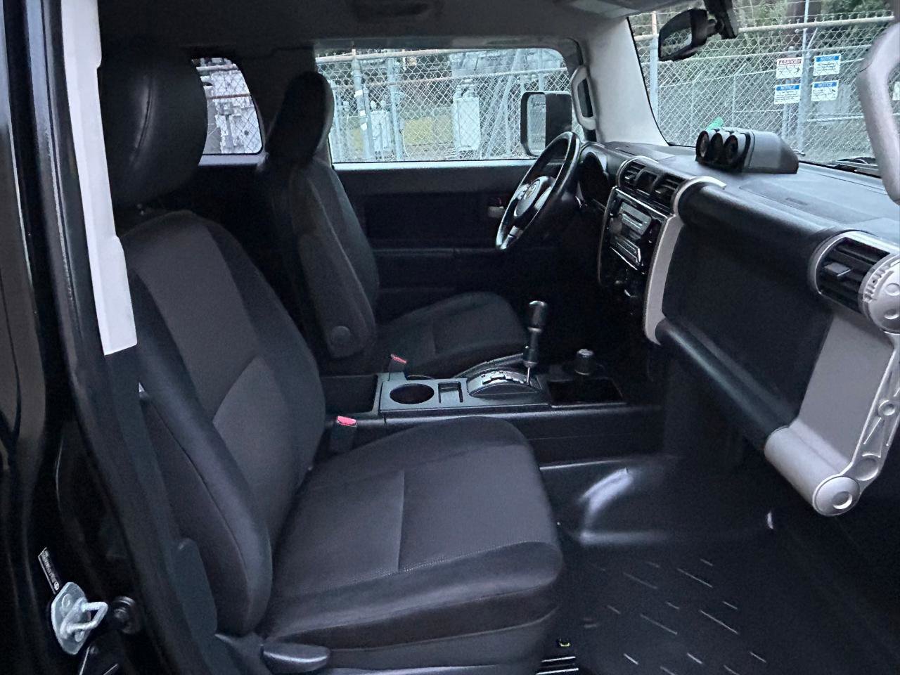 Used 2009 Toyota FJ Cruiser 4WD image 14