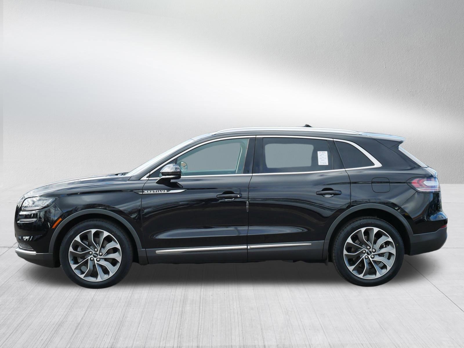 Used 2022 Lincoln Nautilus Reserve image 4
