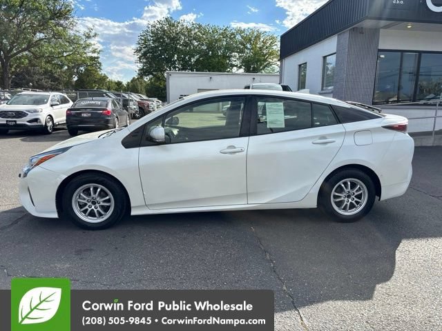 Used 2018 Toyota Prius Two w/ Prius Two Safety Plus Package FWD image 8