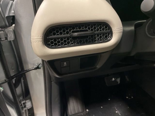 New 2025 Honda HR-V LX image 19