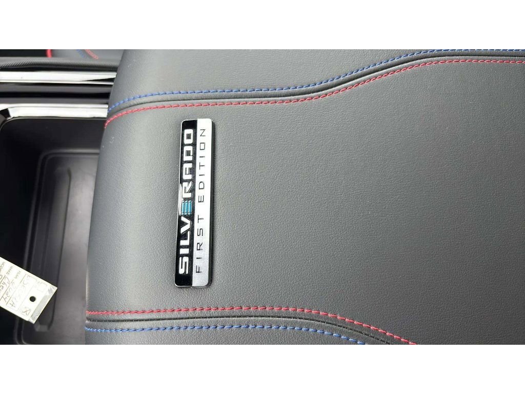 Certified 2024 Chevrolet Silverado EV RST image 26