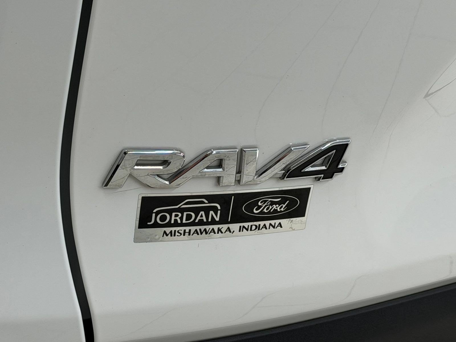 Used 2024 Toyota RAV4 LE AWD/4WD image 30