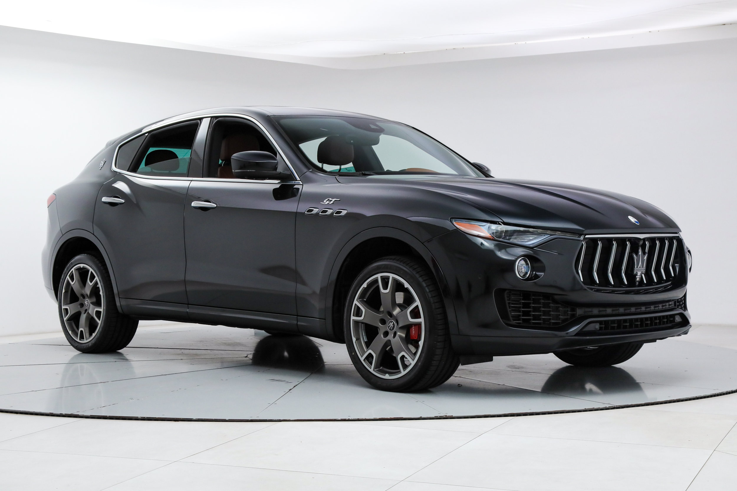 Certified 2023 Maserati Levante GT AWD/4WD image 7
