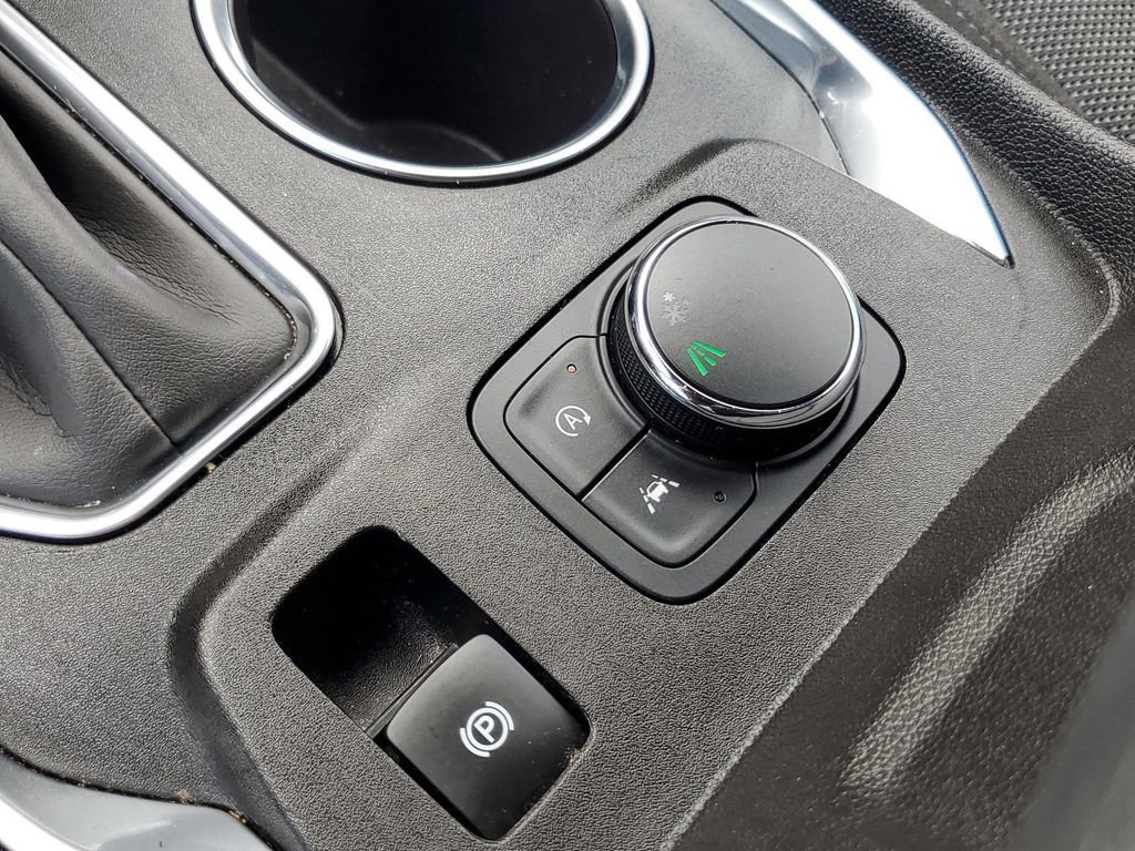 Used 2023 Chevrolet Traverse LT image 30