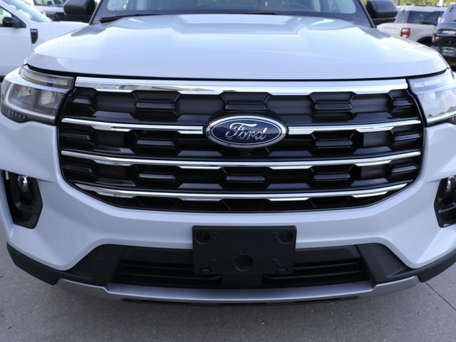 New 2026 Ford Explorer Active w/ Active Comfort Package AWD/4WD image 9