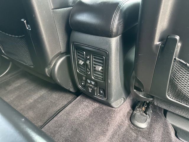 Used 2018 Jeep Grand Cherokee Limited AWD/4WD image 18
