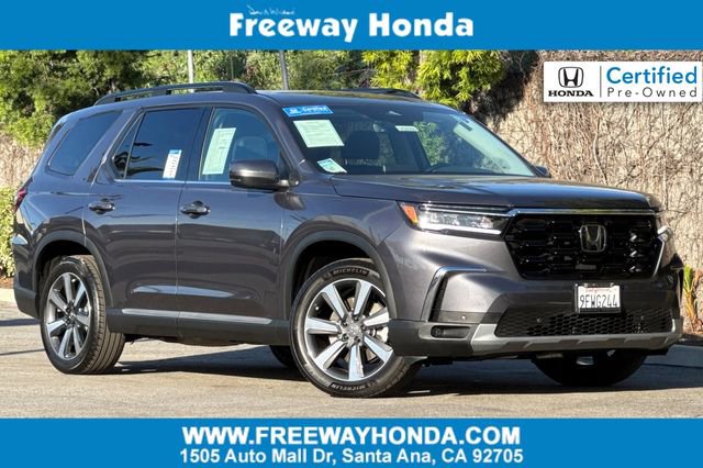 Certified 2023 Honda Pilot Touring image 1