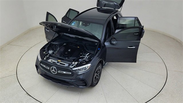 Used 2024 Mercedes-Benz GLC 300 4MATIC w/ AMG Line image 83