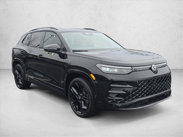 New 2026 Volkswagen Tiguan SE R-Line FWD image 9