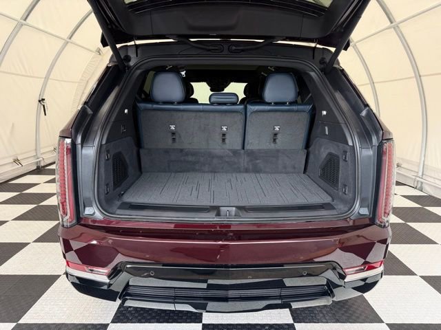 Used 2025 Cadillac Escalade IQ Luxury 2 w/ LPO, Premium Carpet Package image 4