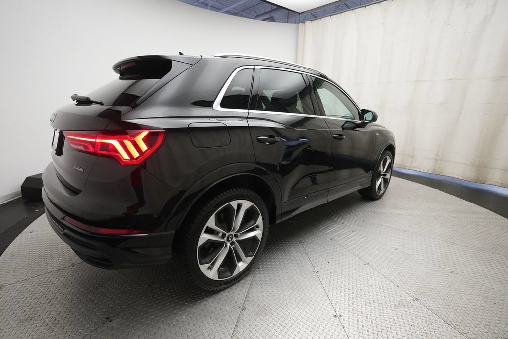 Used 2019 Audi Q3 2.0T Prestige w/ Prestige Package AWD/4WD image 37