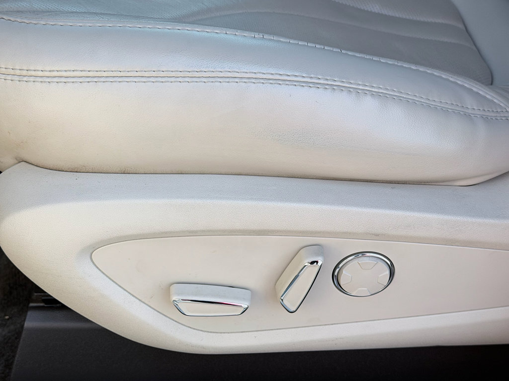 Used 2018 Lincoln MKC Reserve w/ Lincoln MKC Climate Package image 23